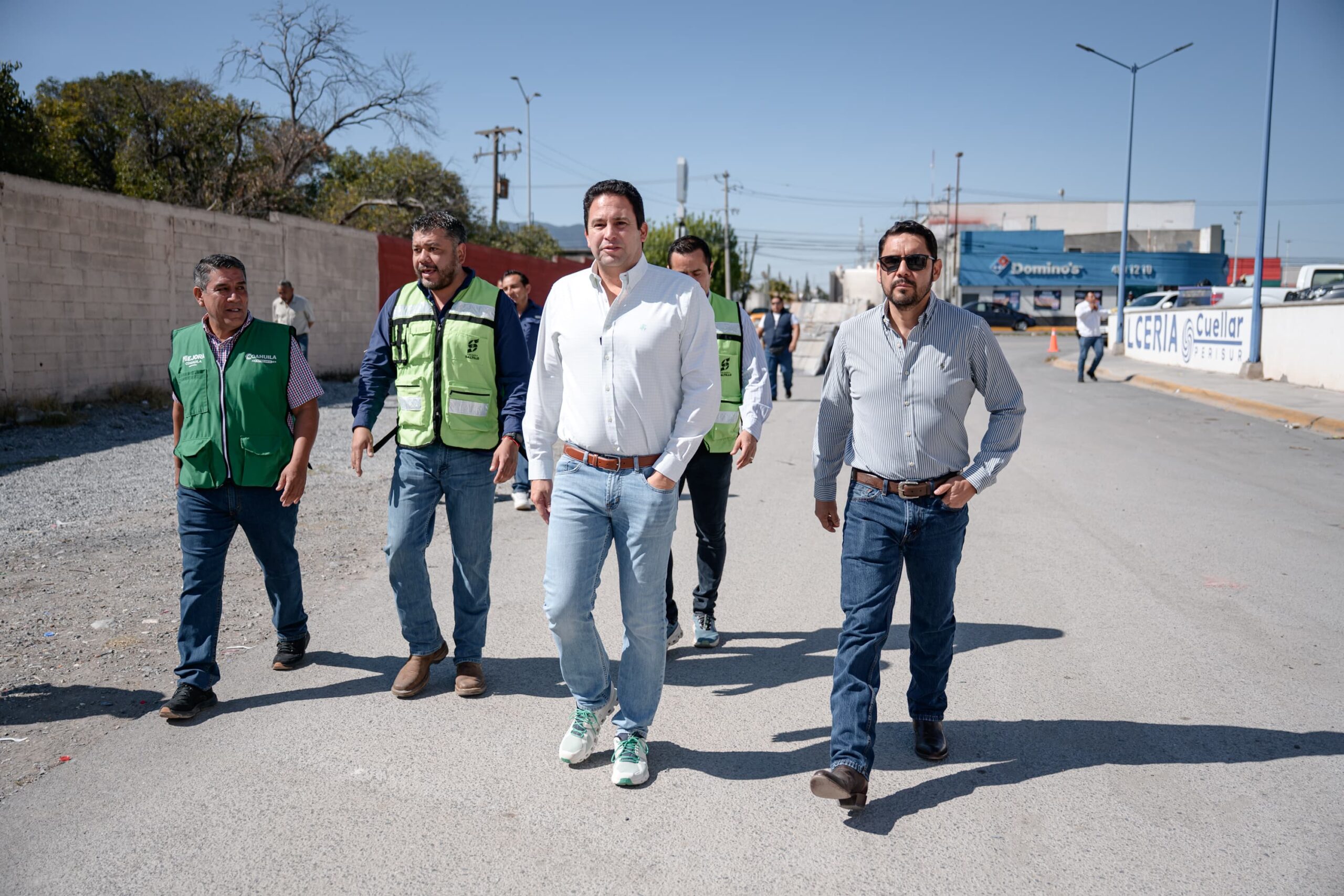 Arranca Javier Díaz pavimentación al poniente de Saltillo