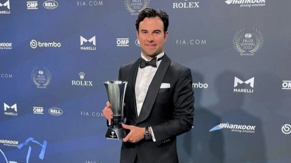 Reportan que Checo Pérez correrá un auto de Ferrari en Monza como parte del ‘arranque’ de Cadillac en la Fórmula Uno