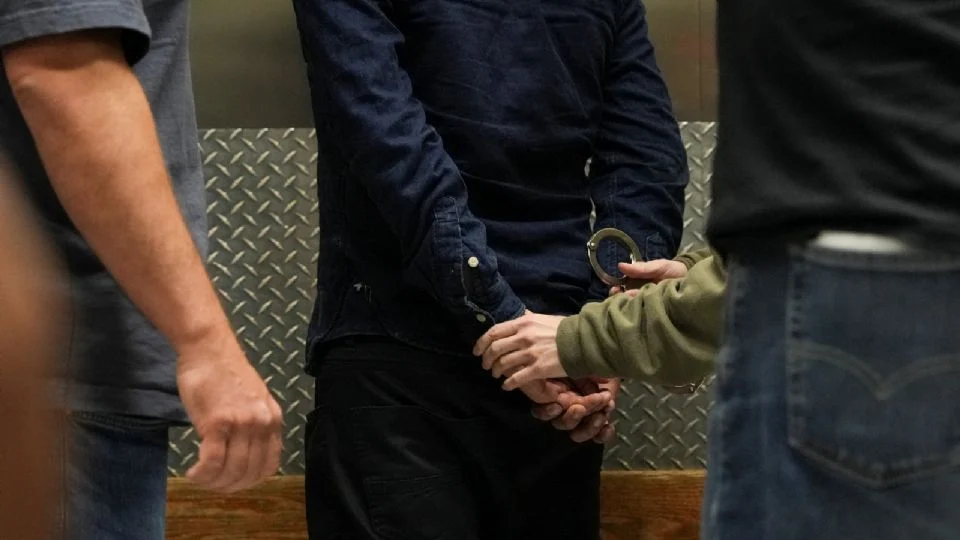 Surcoreanos y latinos entre los principales detenidos en redada a planta de vehículos en Georgia