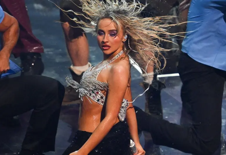 El guiño de Sabrina Carpenter a Britney Spears que impactó en los MTV VMAs 2025