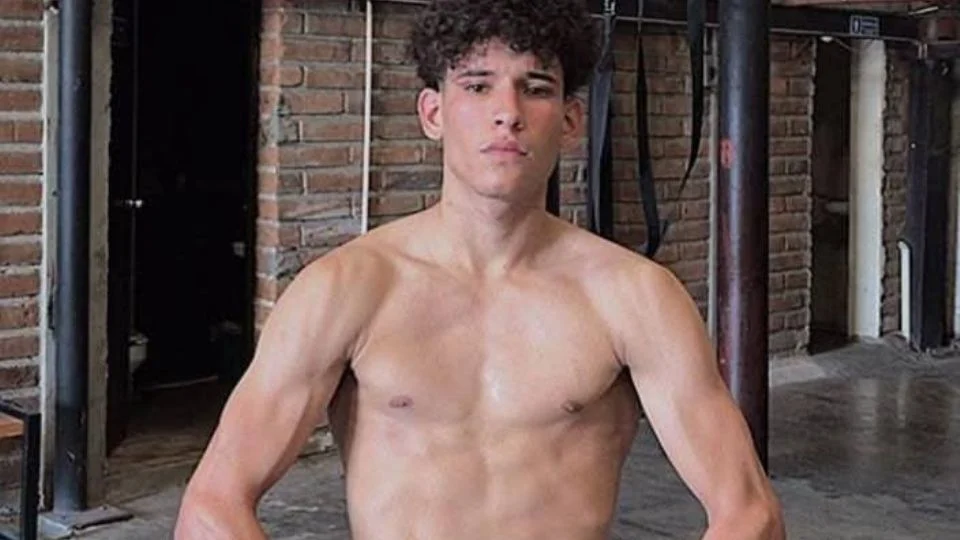 Hallan m*erto al boxeador mexicano Jesús Iván Mercado, de 21 años de edad; su cuerpo estaba envuelto en una cobija en una carretera de Sonora