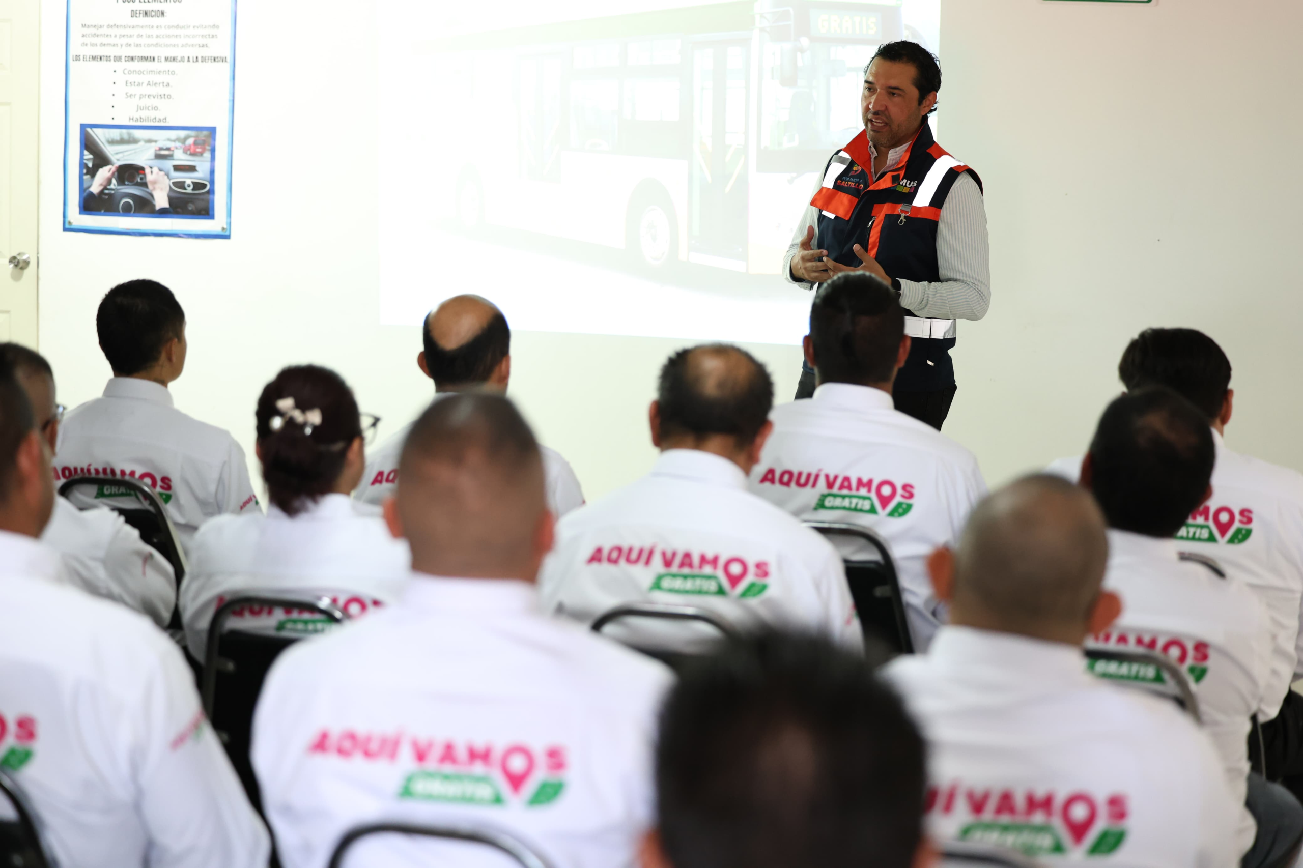 Capacitan a operadores de las rutas troncales del “Aquí Vamos Gratis”