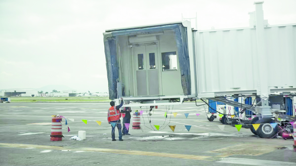 Reabren espacios de carga en AICM