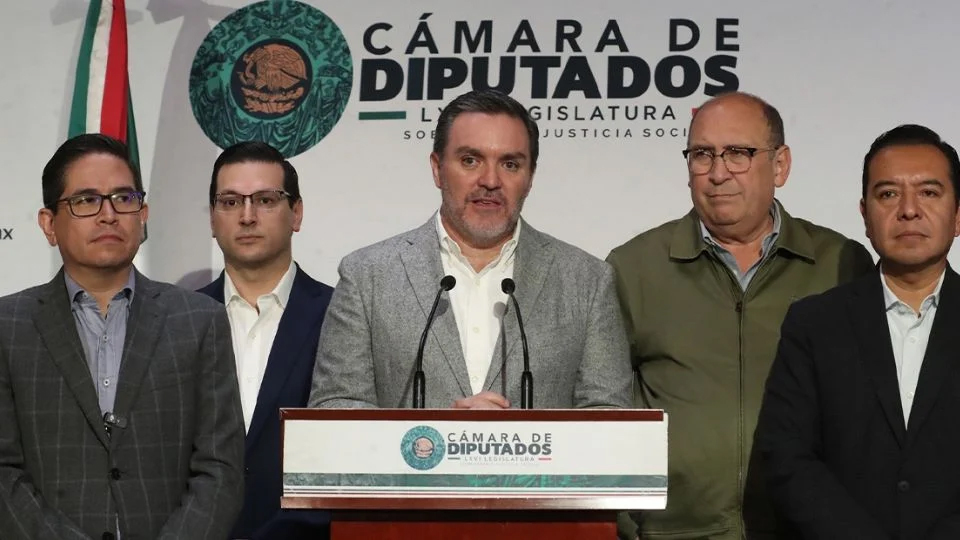 Acusan PAN y PRI dictamen sobre reformas a Ley de Amparo