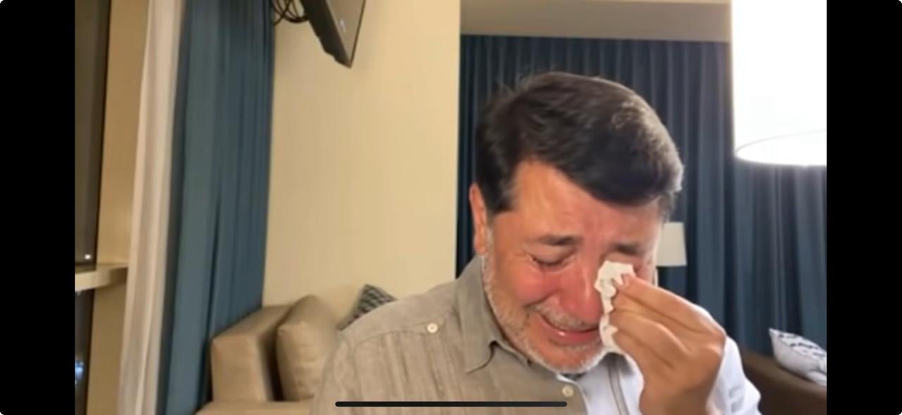 Noroña llora al contar experiencia en Palestina