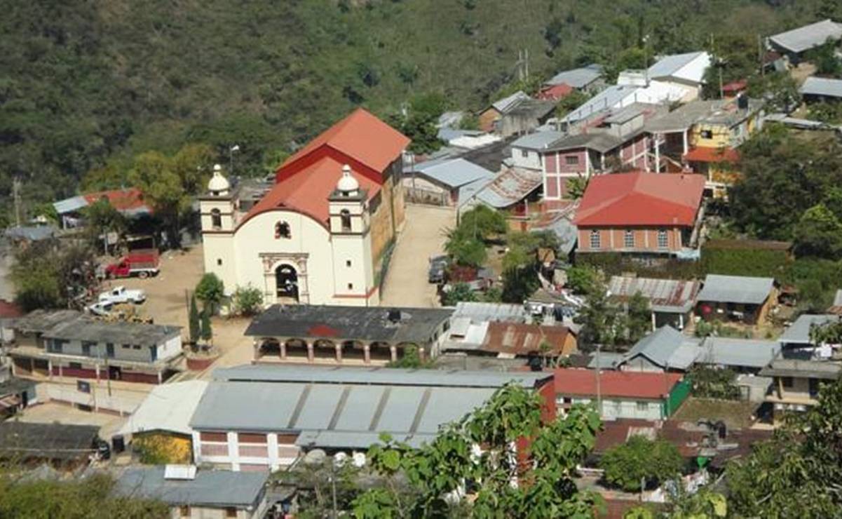 Linchan y queman a 5 por robo en Oaxaca