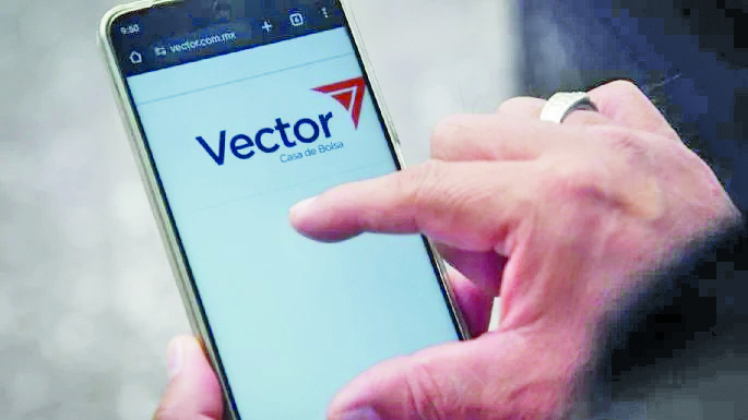 Vector de Alfonso Romo se despide de sus clientes