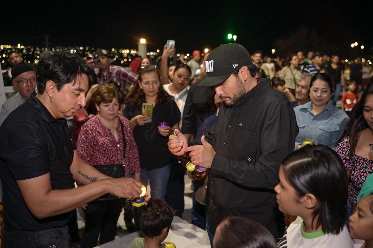 Primer “Alumbrada”: mágica tradición que reúne a miles en Monclova