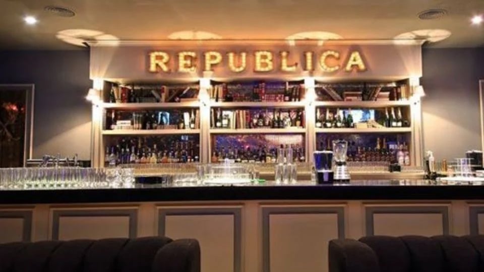 Amigo de Andy López reabre el Bar República en Polanco