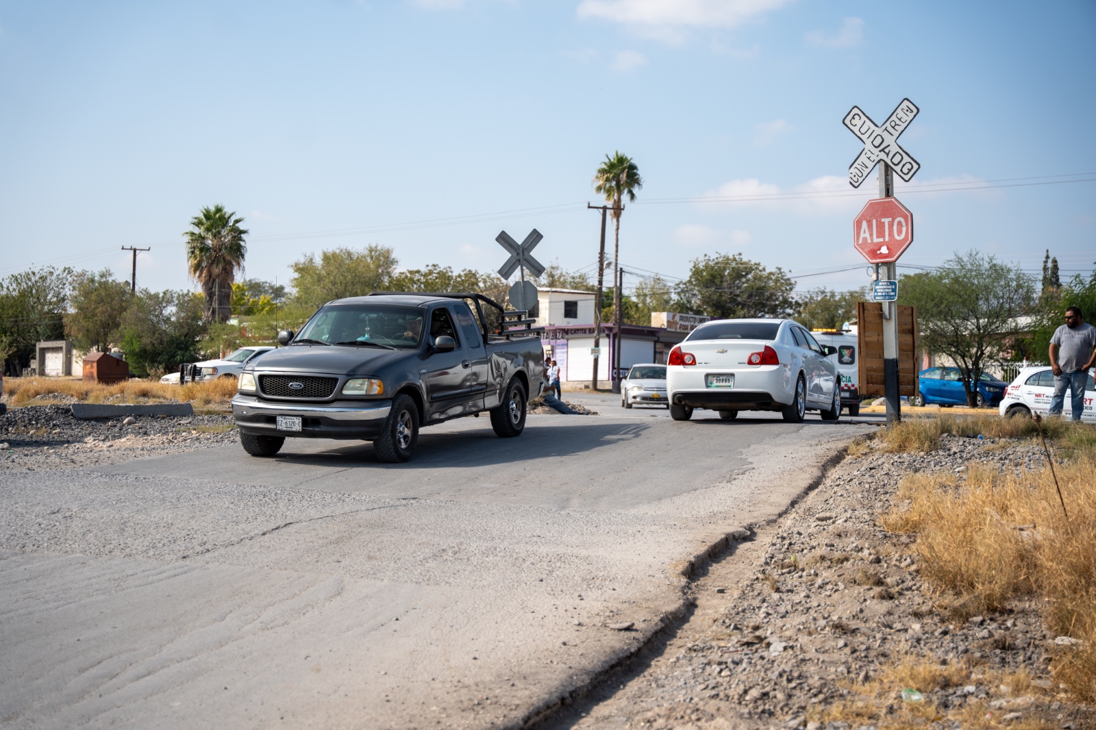 Inicia Yesica recarpeteo de calle Lerdo de Tejada