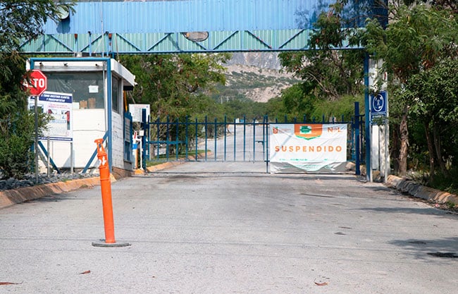 Clausurará Samuel García pedreras a Cemex y 5 empresas más en NL