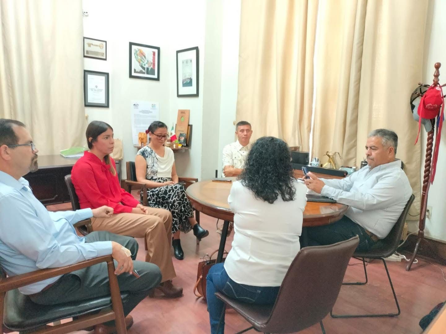 Acercan alcalde salud visual a cieneguenses