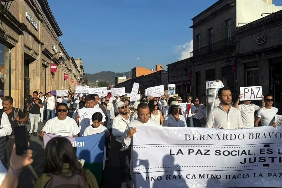 Claman justicia en marcha por líder