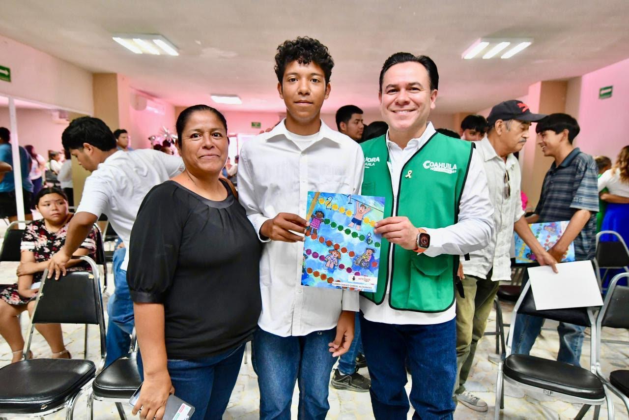 Se gradúan del IEEA 50 estudiantes de la región