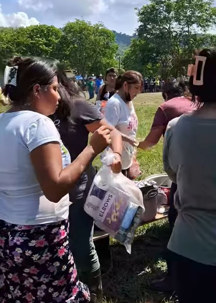 De Sabinas a Poza Rica lleva ayuda a damnificados
