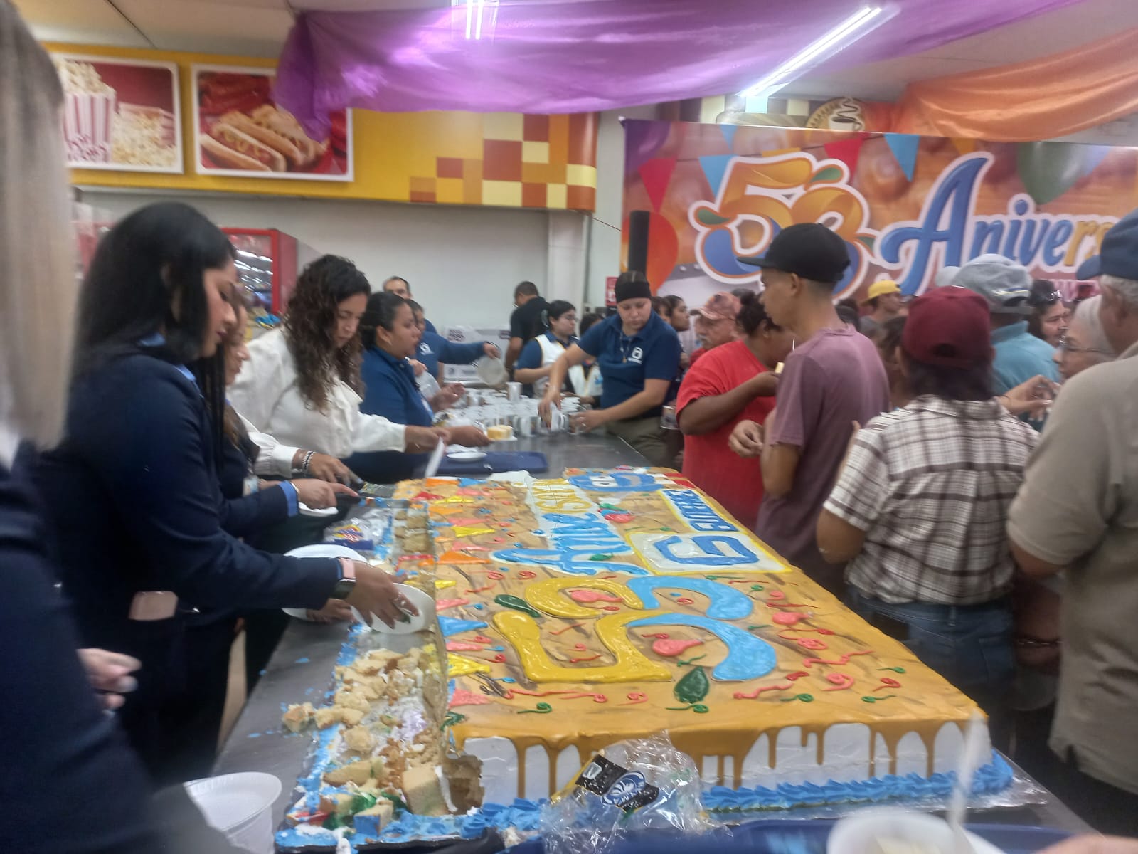 Arranca Super Gutiérrez los festejos de su 53 aniversario