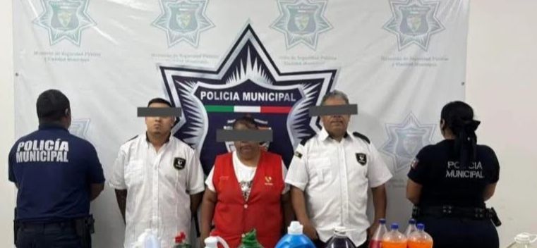 Sorprenden robando a cajera y a dos guardias