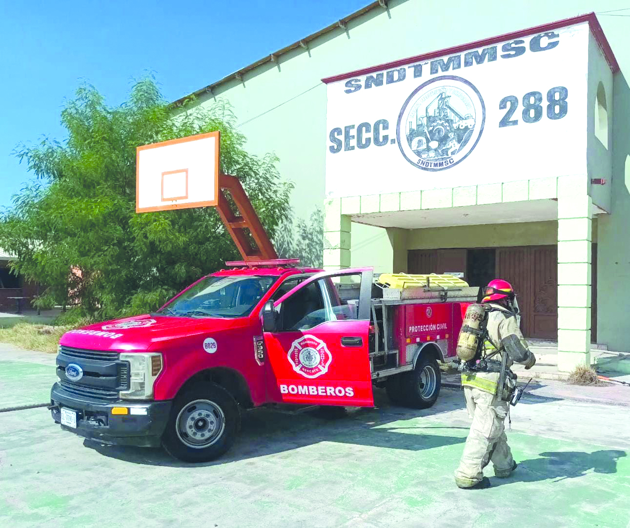 Fuego consume lo que queda de Sección 288