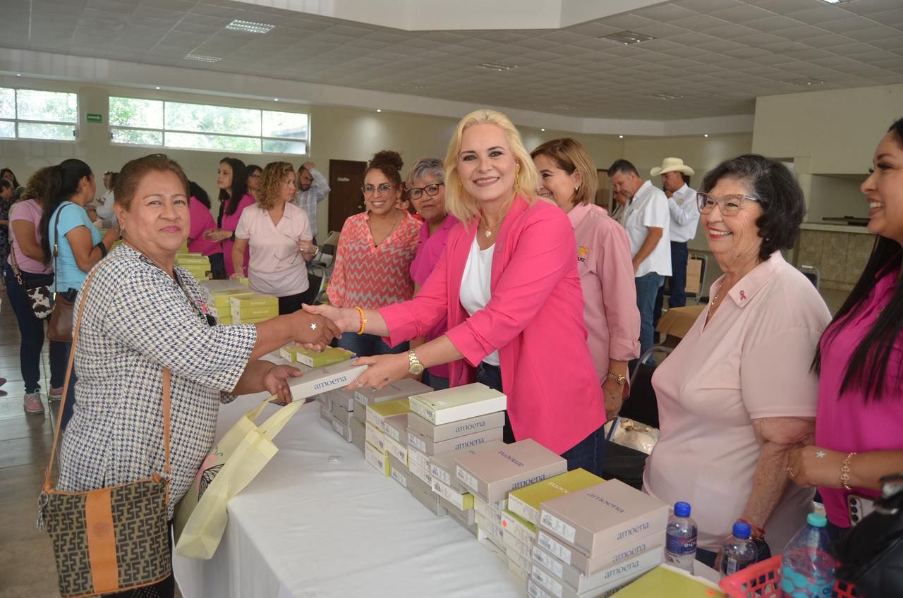 UNEN ESFUERZOS EN LA LUCHA CONTRA EL CÁNCER DE MAMA