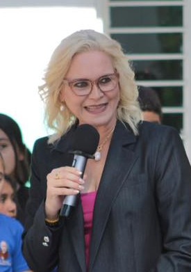 Invita Laura a conferencia sobre el Cáncer de Mama