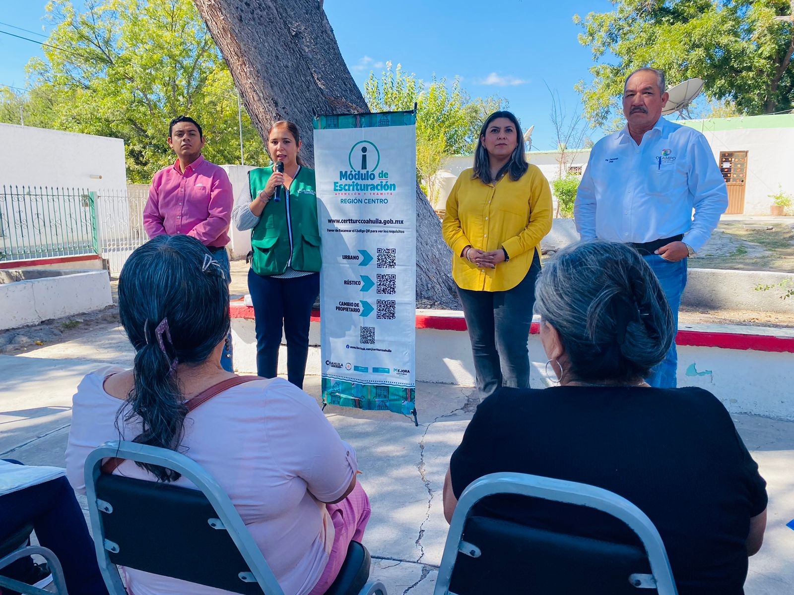 Acerca Adriana Valdéz servicio de escrituración