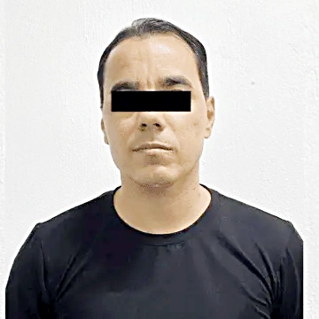 Juez da prisión preventiva a Omar Bravo