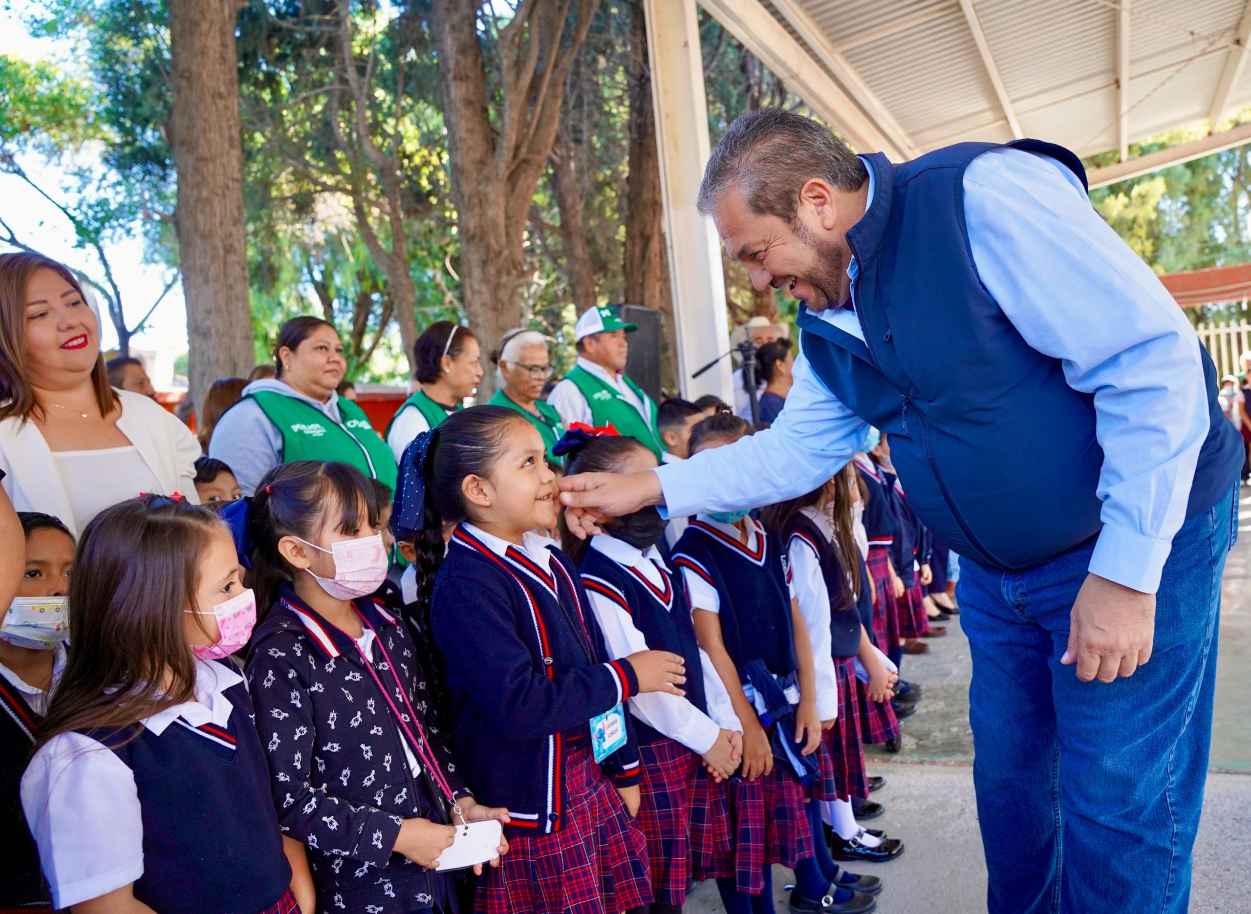 Beneficia Tomás a estudiantes con “En Tu Escuela Tú Eliges”