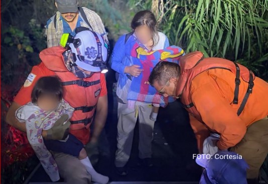 Salvan a 5 migrantes atrapados en el Bravo