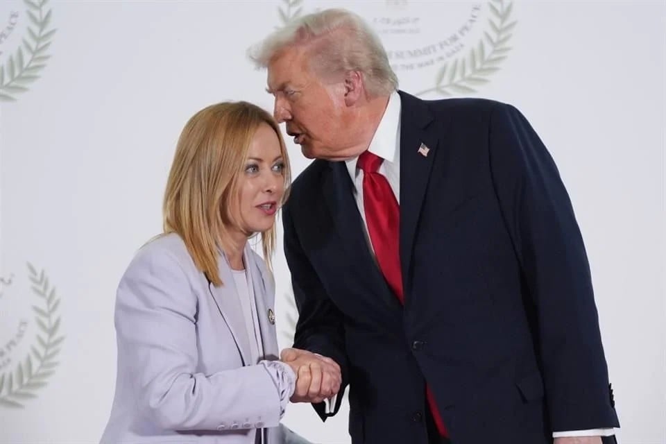 Elogia Trump belleza de Meloni durante cumbre de Gaza