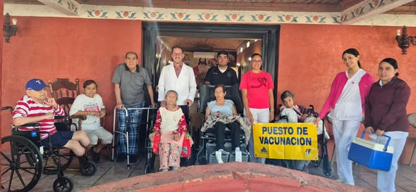 Vacunan a residentes del Asilo de Ancianos 