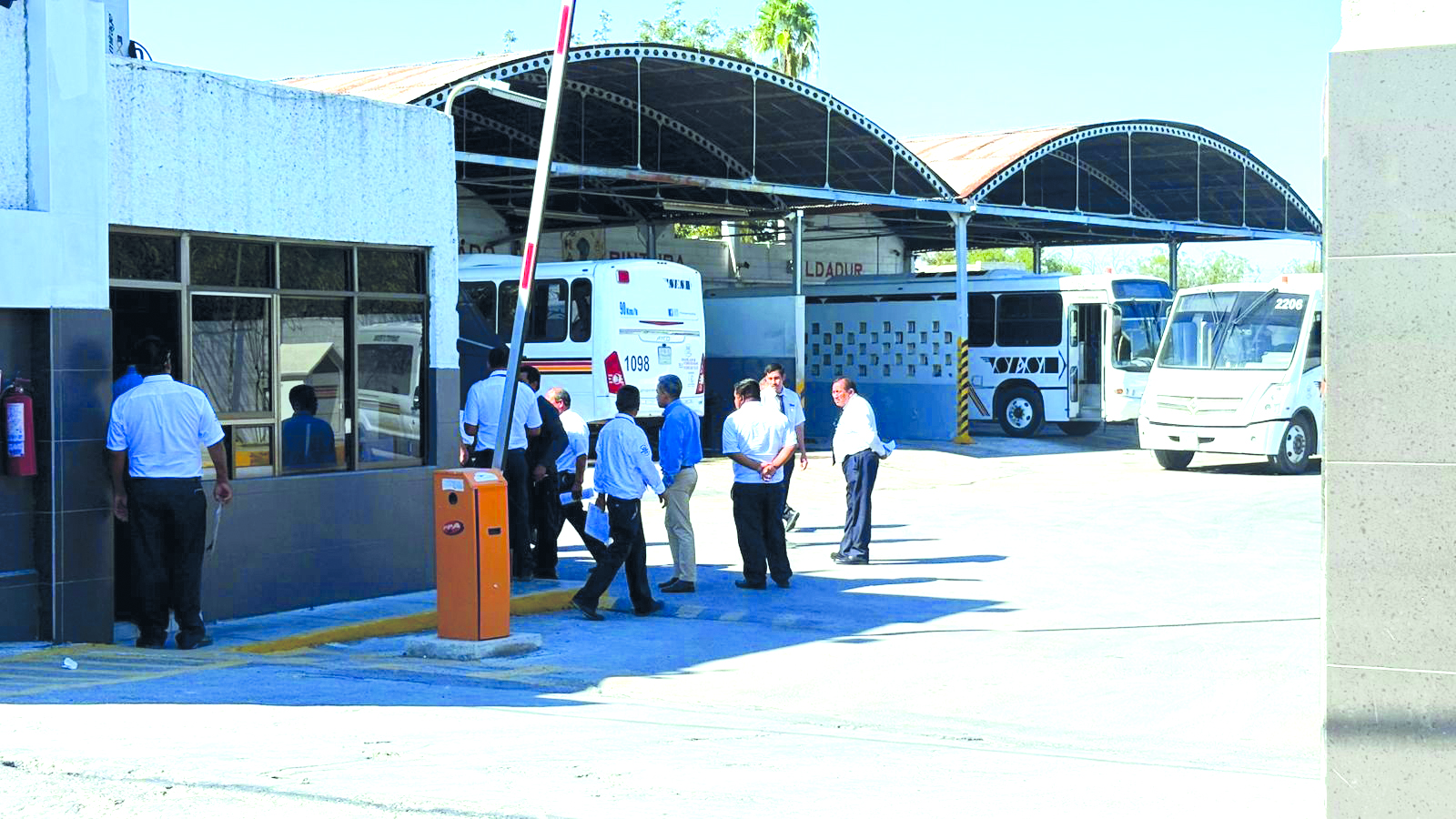 Denuncian operadores de SESA abuso laboral