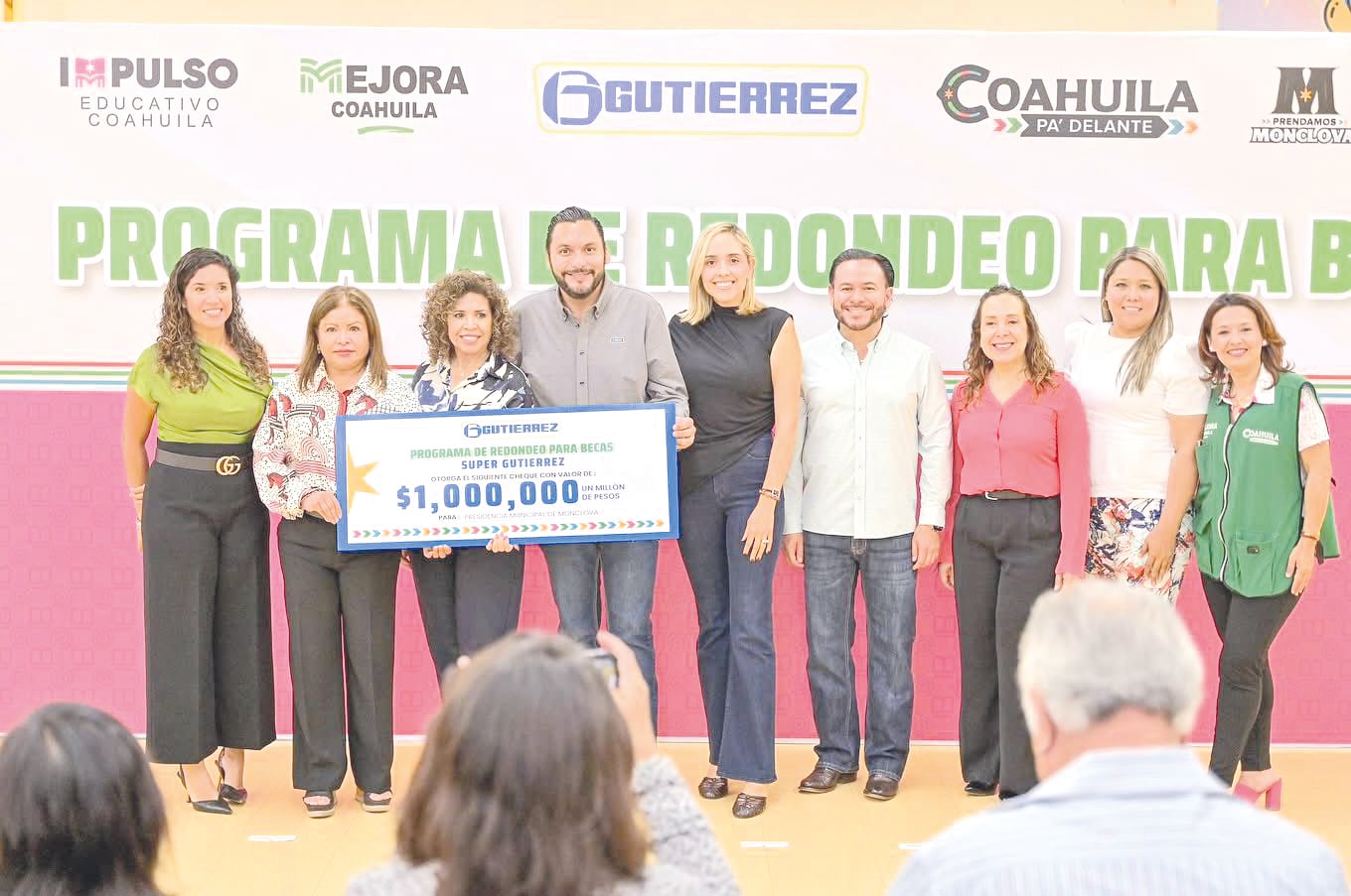 Suman esfuerzos con becas Carlos y Gutiérrez