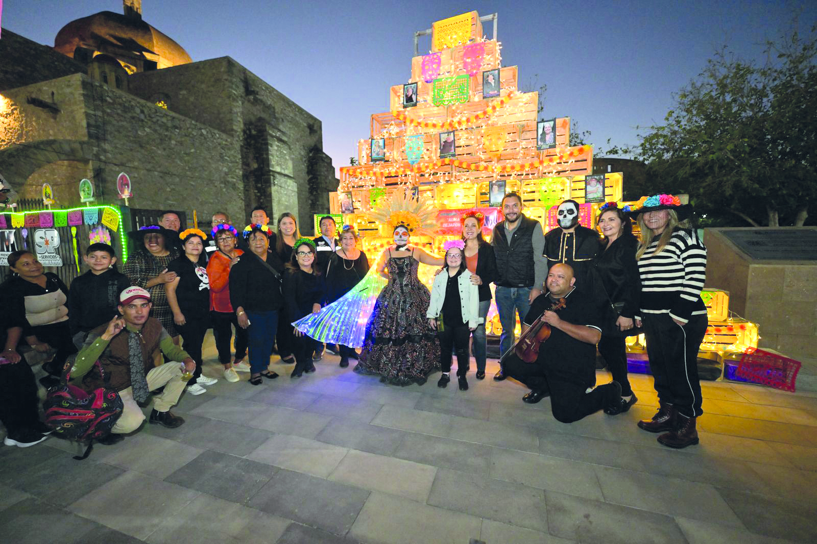 Gran desfile: brujas y catrinas toman calles
