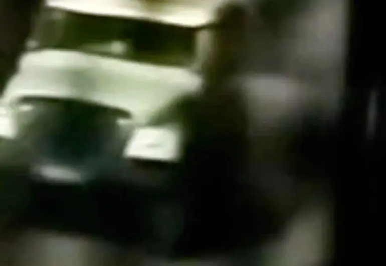 Atacan con drones y explosivos presidencia municipal de Zinapécuaro, Michoacán | VIDEO