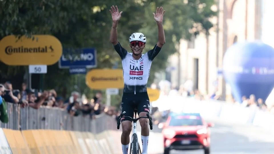 El ciclista mexicano Isaac del Toro gana el Giro del Veneto para llegar a 16 triunfos en esta temporada