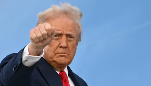 Guerra en Ucrania terminará «bajo la responsabilidad» de Trump, asegura secretario de Guerra de EU