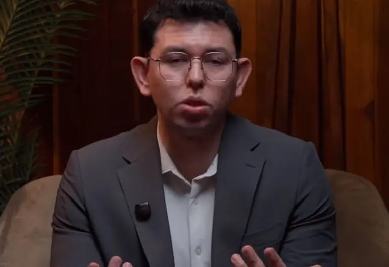 Dr. Polo Guerrero responde a señalamientos tras polémica por supuesta campaña contra Electrolit