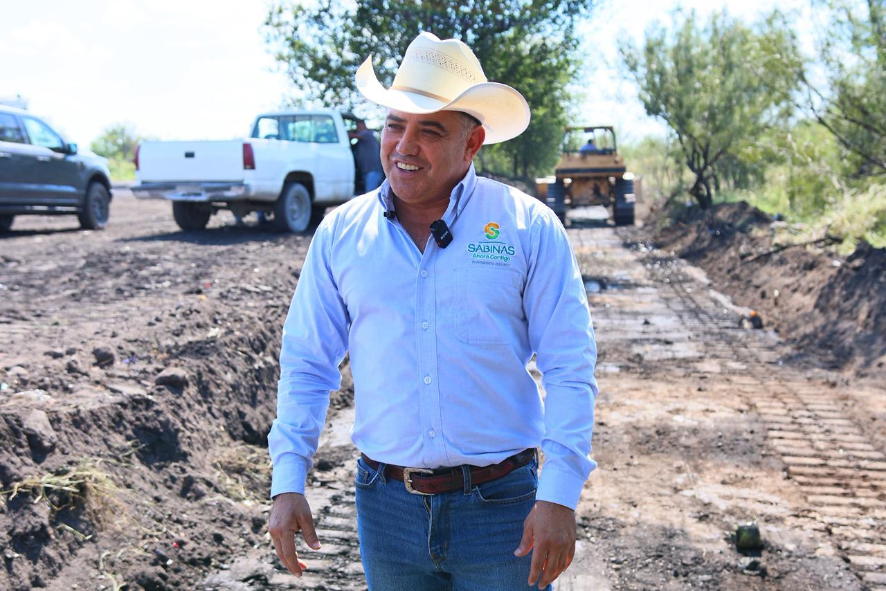 Más obras, más resultados: Chano Díaz atiende colonias con pavimento, bacheo y desazolve