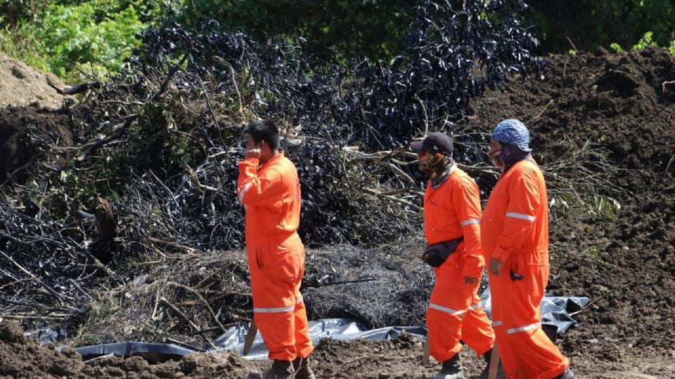 Van más de 1.6 millones de litros de hidrocarburo recuperados por el derrame en el río Pantepec