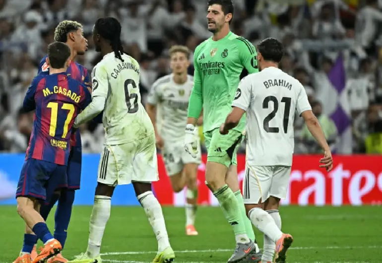 VIDEO: “¡Habla ahora!”: Jugadores del Real Madrid encaran a Lamine Yamal