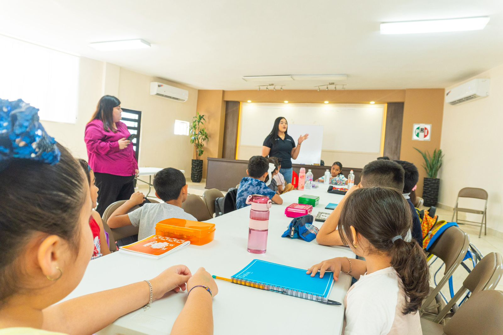 ARRANCA MEMO RUIZ SEGUNDA EDICIÓN DEL PROGRAMA “INGLÉS EN TU COLONIA”