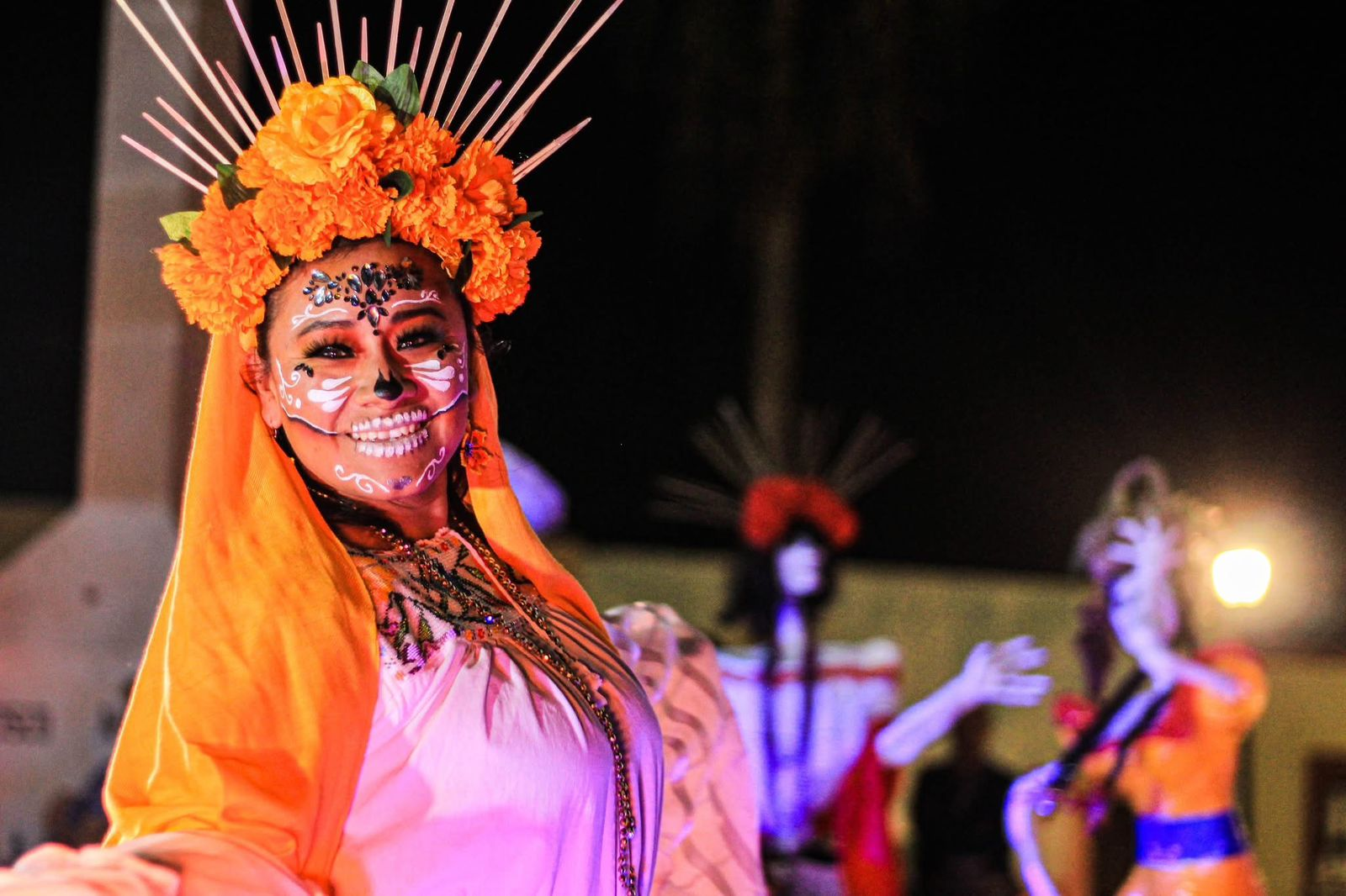 Celebra Parras sus tradiciones de Día de Muertos a través del Camino de las Flores