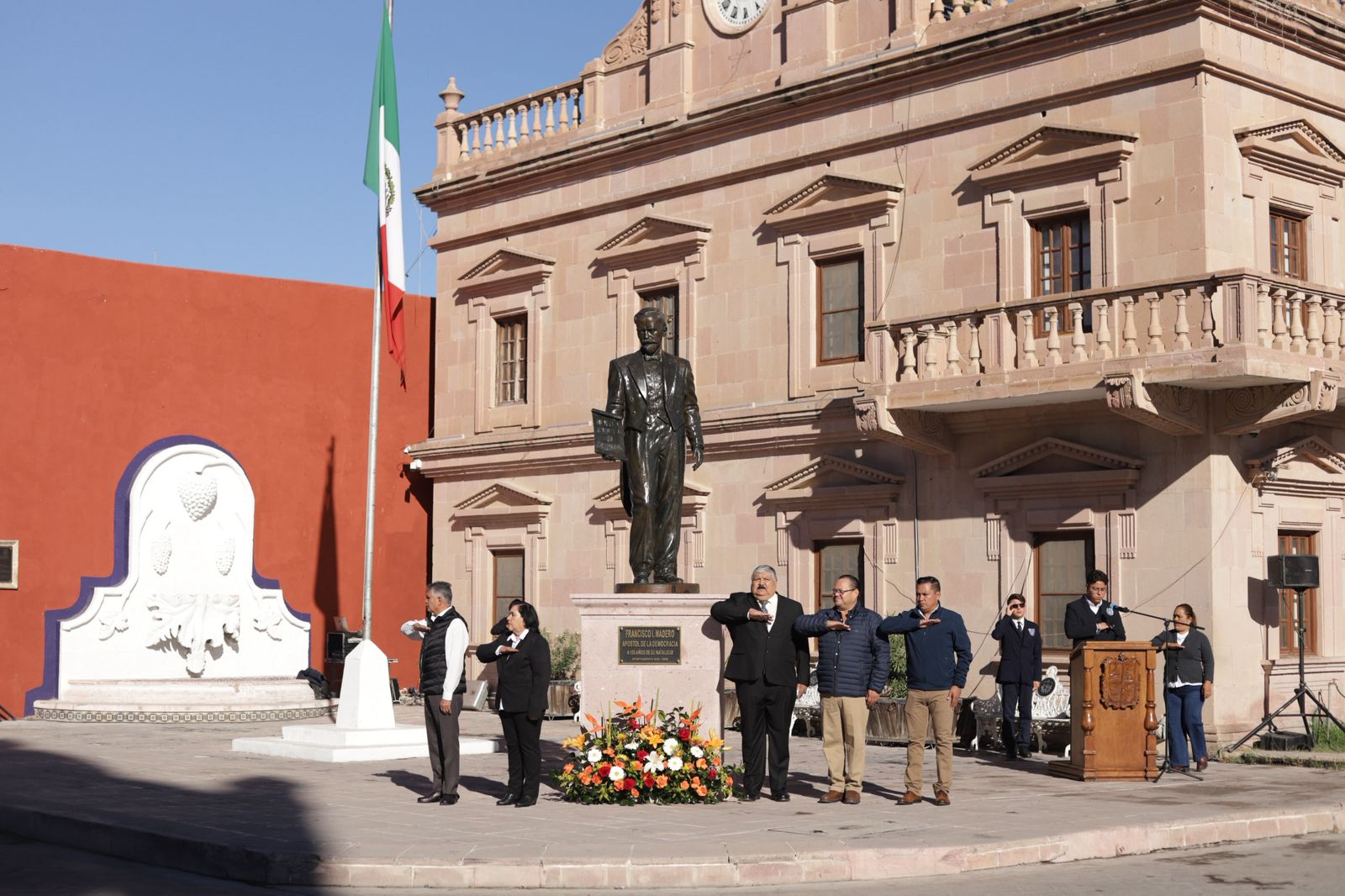 Conmemoran en Parras el 152 aniversario del natalicio de Francisco I. Madero