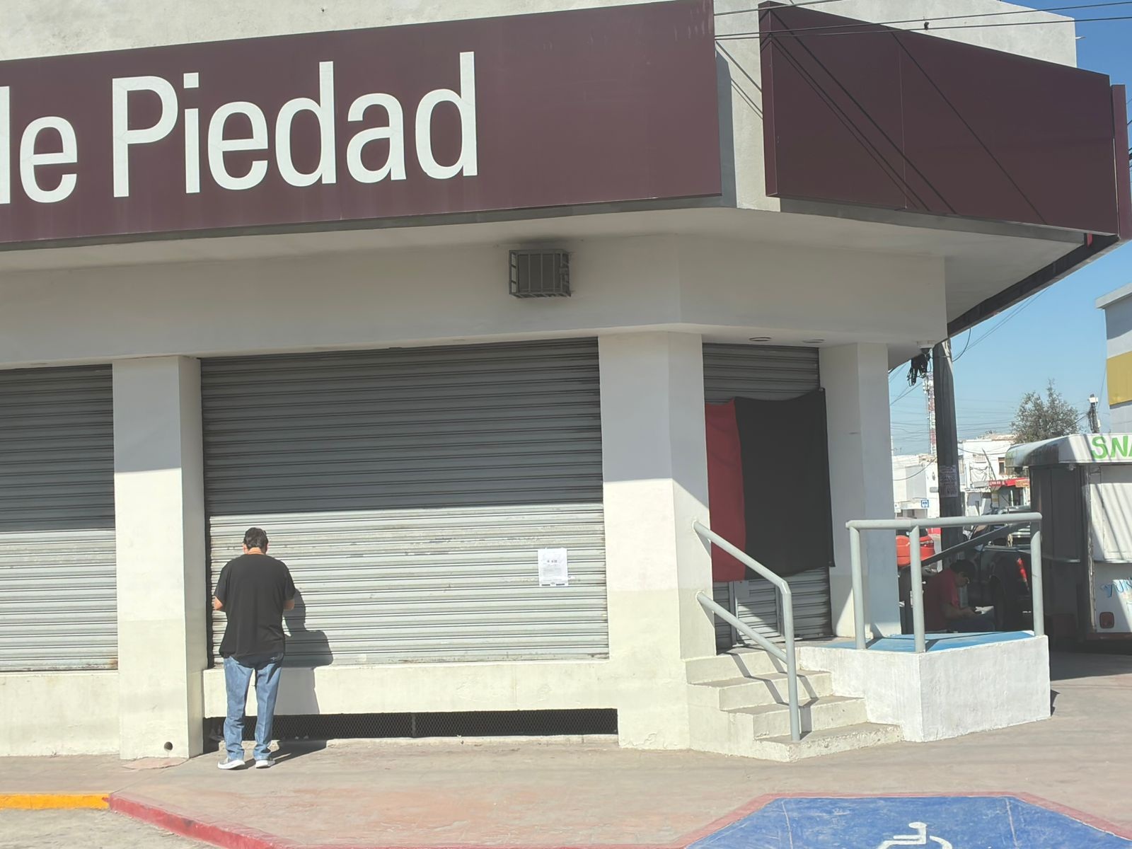 Inicia huelga en Monte de Piedad