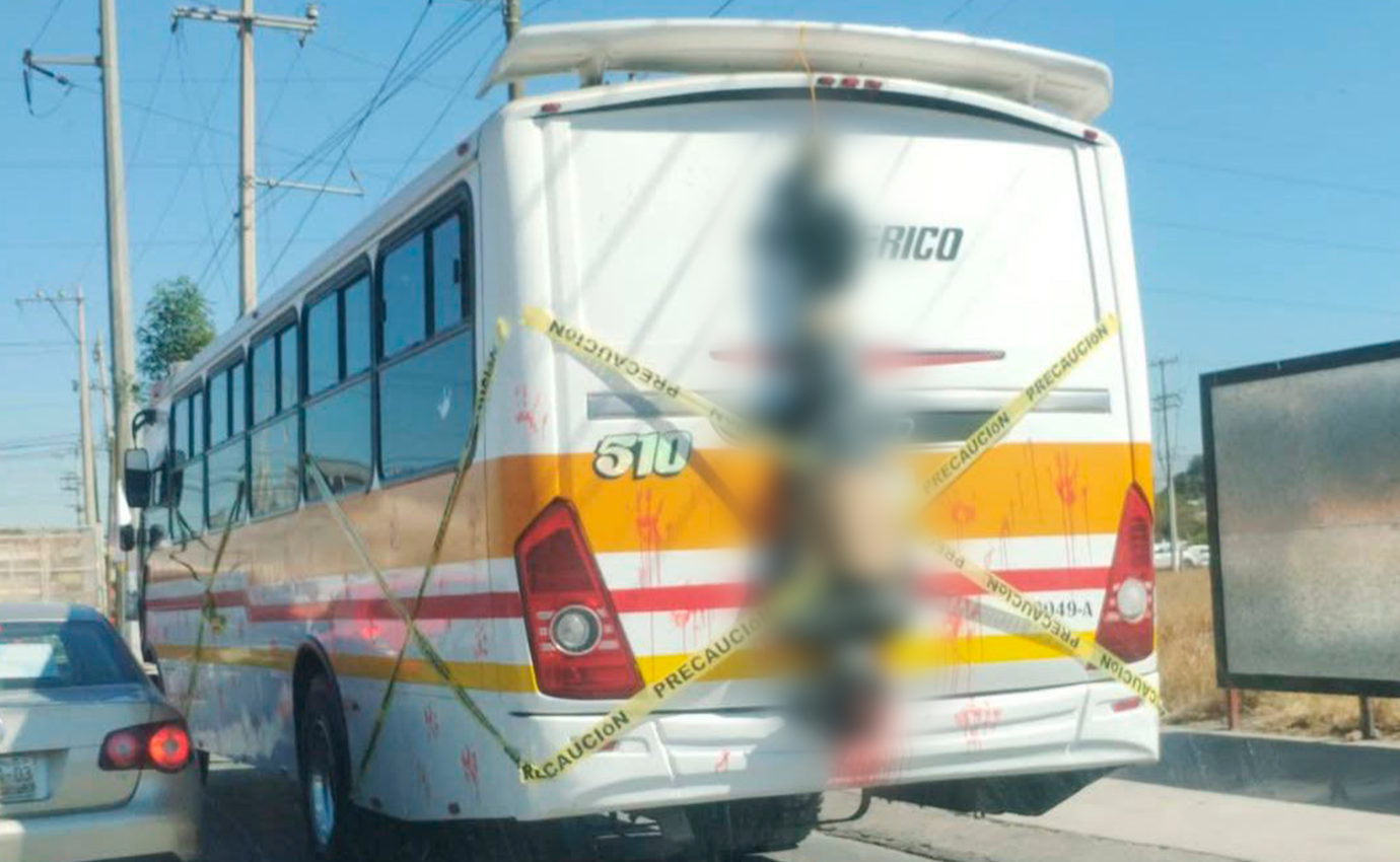 Suspende IMMUS a chofer por colocar decoración inapropiada en camión urbano de Saltillo