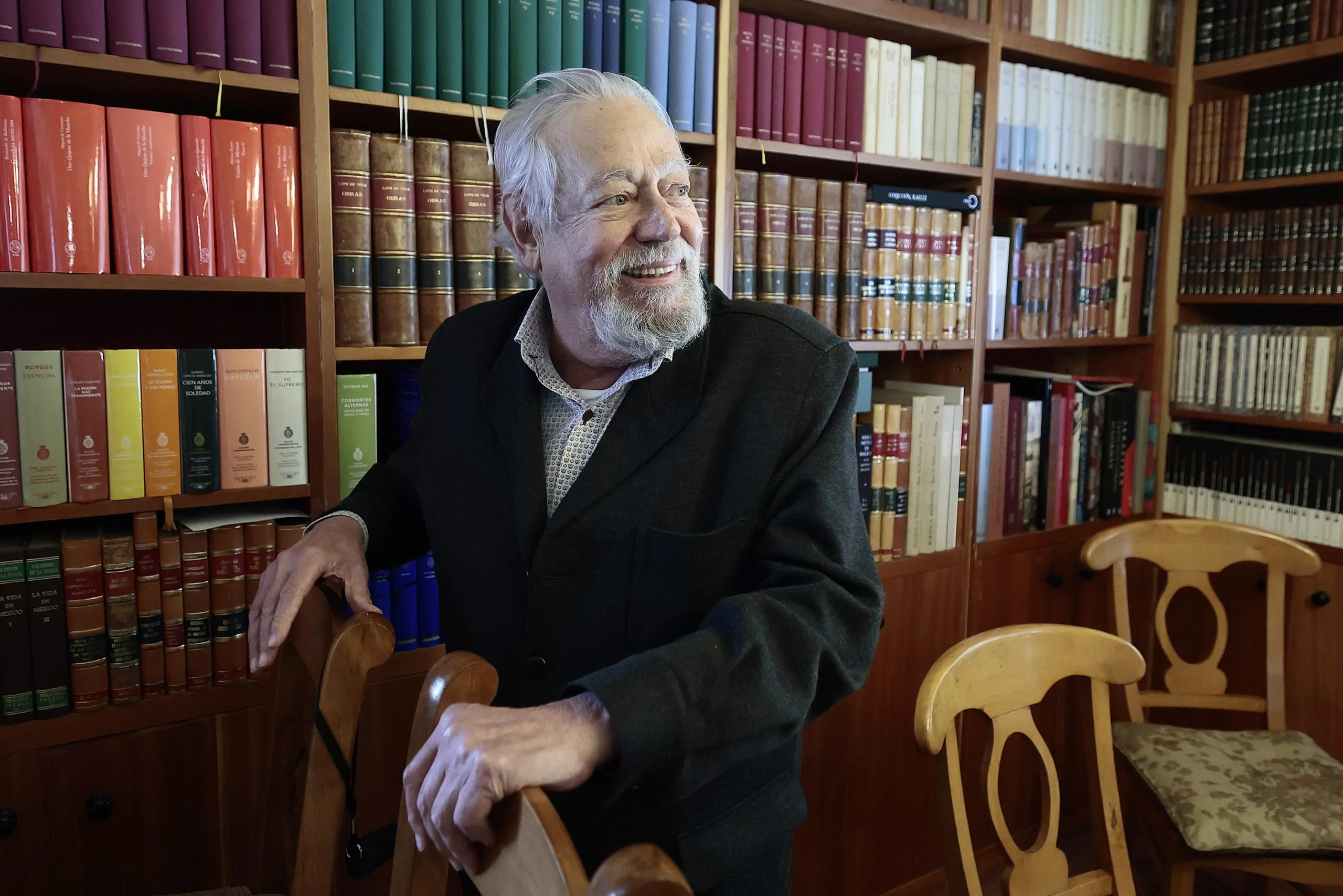Escritor mexicano Gonzalo Celorio gana el Premio Cervantes 2025
