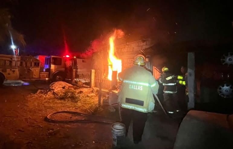 Pierde todo tras voraz incendio