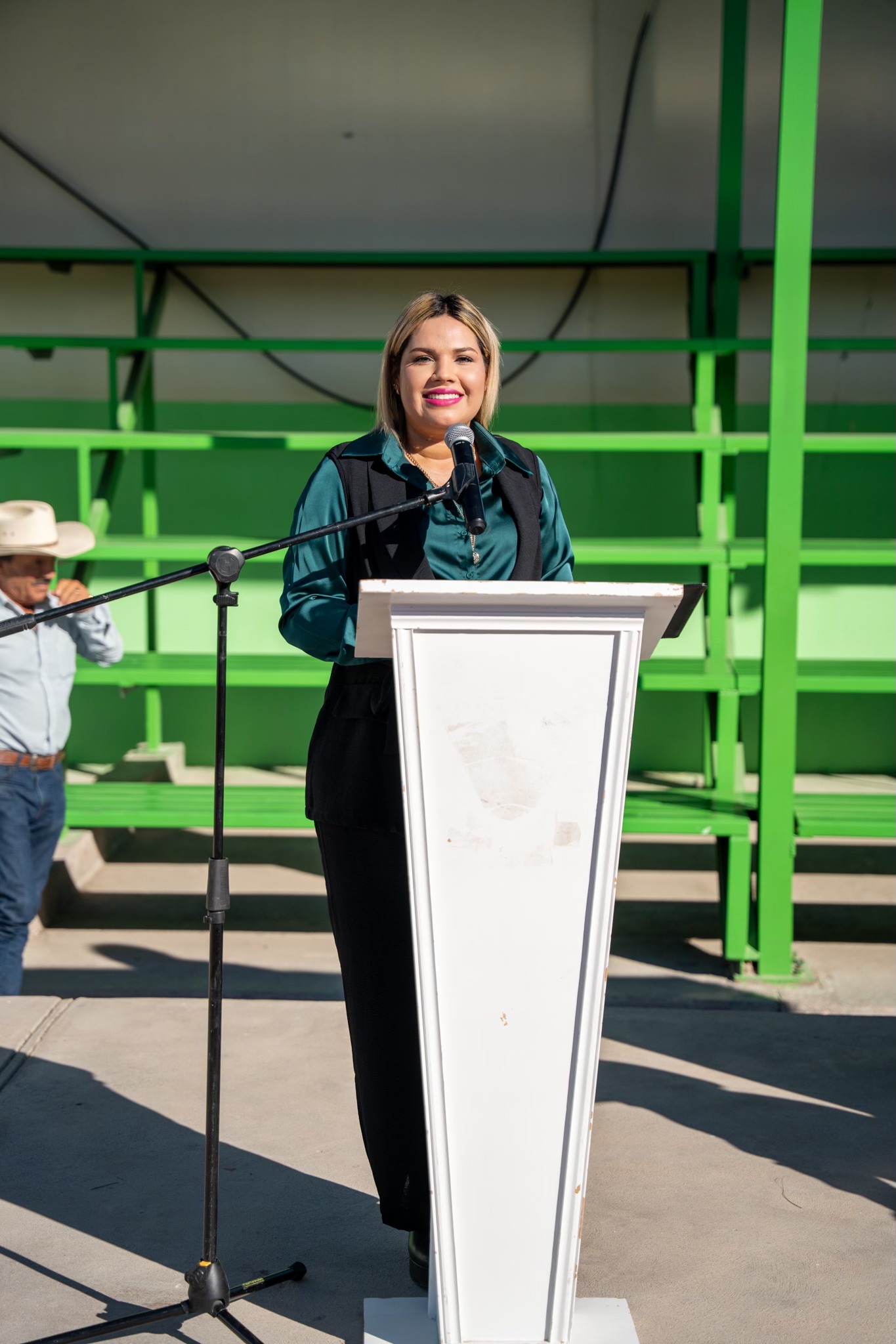 Refuerzan en Castaños campaña de fumigación