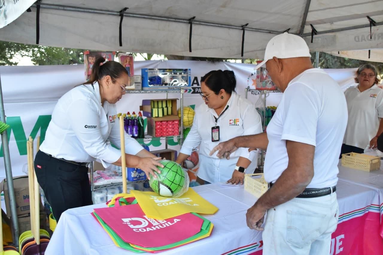SE REALIZA EL MERCADITO PA’ DELANTE EN CUATRO CIÉNEGAS