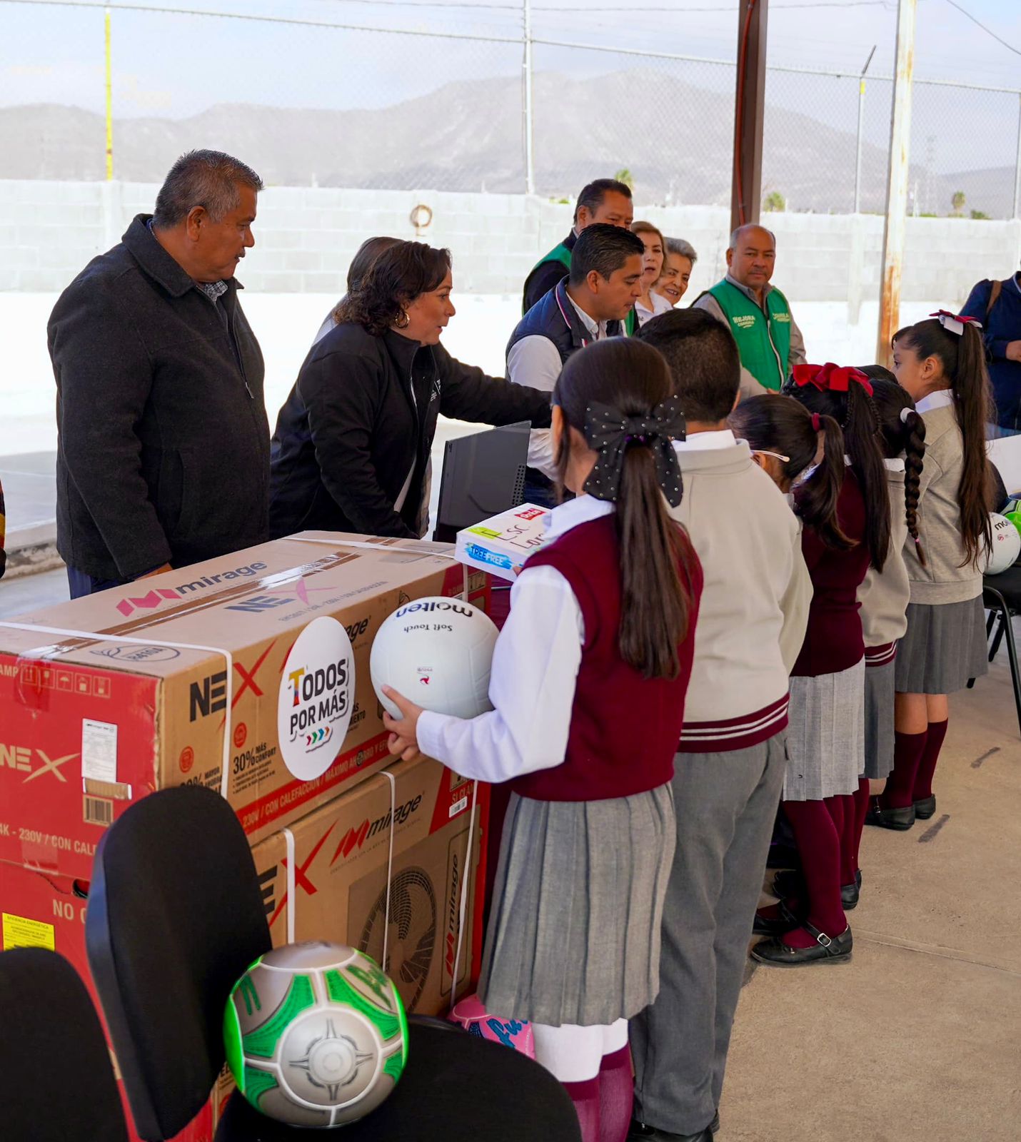 Apuesta Tomás por la educación